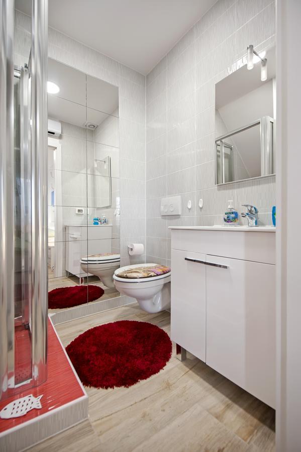 La Svalba Rooms & Studios Ровінь Екстер'єр фото